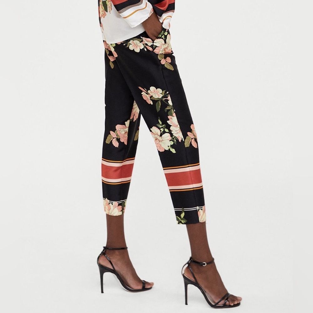 Zara floral print chino straight leg pants trousers size Large EUC feminine